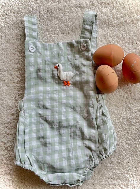 *Manufacture made overalls -- hand embroidered  *0-3 month  *Light green and white gingham overalls.  *95% Cotton, 5% Spandex, button with button hole straps, snap button crotch. Embroider Baby Clothes, Hand Embroidered Baby Clothes, Baby Things Aesthetic, Embroidery Clothes Ideas, Baby Clothes Embroidery, Thrifted Baby Clothes, Newborn Summer Outfits, Things To Embroider, Cute Baby Things