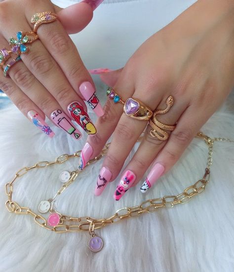 Beautiful Summer Nails | Summer Nails 2023 | Beach Nails Art Pink Karol G Nails, Karol G Concert Nails Ideas, Karol G Nails Ideas, Karol G Manana Sera Bonito, Karol G Concert Nails, Bichota Season Nails, Karol G Nails Design Mañana Sera Bonito, Karol G Nails Design, Karol G Nails