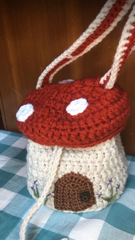 Crochet Pattern Mushroom, Bucket Bag Crochet, Mushroom Patterns, Amigurumi Mushroom, Mushroom Bag, Bucket Bag Style, Drawstring Bag Pattern, Bag Crochet Pattern, Crochet Fairy