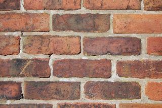 How to Make Brick Look Old & Stained | eHow - for RL brick but the basic idea with the colouring and application could be adapted to miniatures Antique Brick Patio, Antique Brick, White Wash Brick, Patio Wall, Faux Brick, Brick Flooring, Old Bricks, Brick Patios, Brick Fireplace