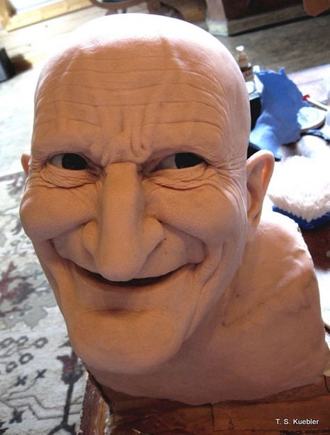 Creepy old man (clay) Creepy Man Drawing, Weird Clay Sculpture, Creepy Clay Sculpture, Old Man Drawing, Creepy Old Man, Silicone Art, Man Drawing, Creepy Faces, Anatomy Sculpture