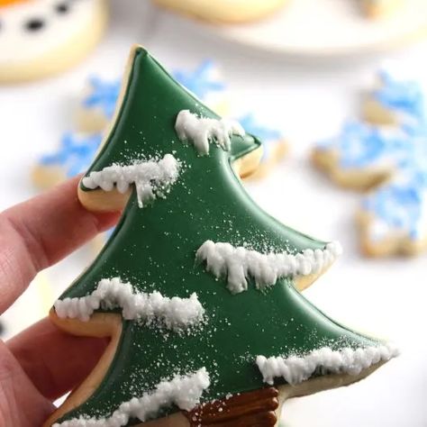 Christmas Sugar Cookies Perfect Sugar Cookie Recipe, Decorating With Royal Icing, Christmas Cutout Cookies, Perfect Sugar Cookies, Christmas Cutouts, Sugar Cookie Royal Icing, Recipes Cookies, Fun Baking, Sugar Cookie Recipe