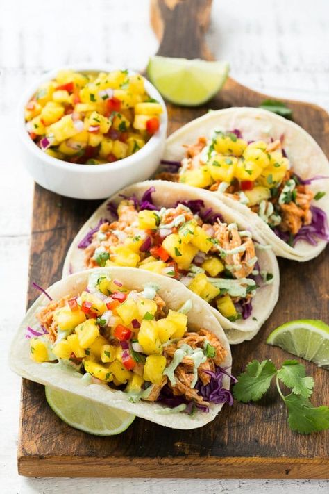 Chicken Tacos With Pineapple Salsa, Tacos With Pineapple Salsa, Tacos With Pineapple, Pulled Chicken Tacos, Easy Shredded Chicken, Mexican Shredded Chicken, Make Shredded Chicken, Slow Cooker Chicken Tacos, Baked Chicken Tacos