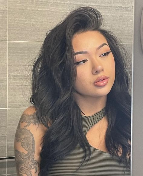 Mai Pham, Aesthetic Fits, Instagram Pose, Pretty Selfies, Airport Outfit, Instagram Story Ideas, Picture Poses, Instagram Pictures, Fitness Inspo