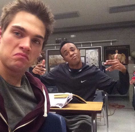 Teen wolf season 5 Khylin Rhambo, Teen Wolf Script, Wolf People, Teen Wolf Memes, Dylan Sprayberry, Teen Wolf Funny, Teen Wolf Mtv, Teen Wolf Dylan