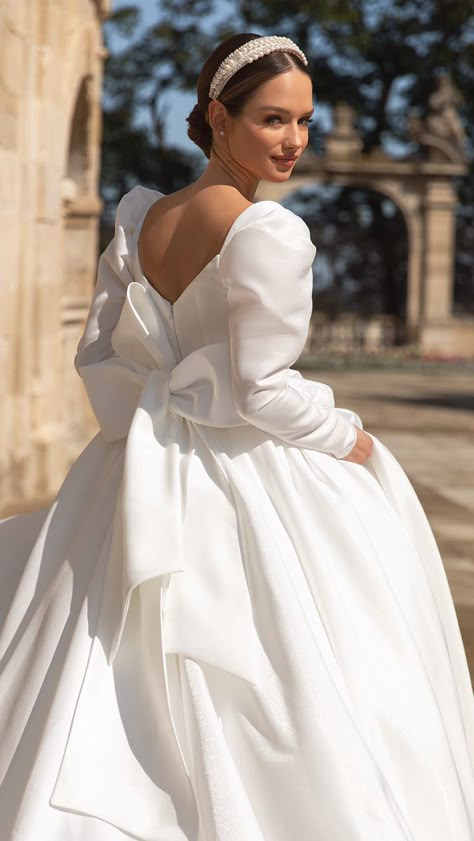 Dress With A Train, Train Fabric, Bow Wedding Dress, Timeless Dress, Dream Wedding Ideas Dresses, Long Sleeve Wedding, Wedding Dress Sleeves, Long Wedding Dresses, Satin Bow