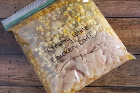 Easy Creamy White Chicken Chili {Freezer Meal} Chicken Chili Freezer Meal, Chili Freezer Meal, White Chicken Chili Soup, Creamy White Chicken Chili Recipe, Easy Chicken Chili, Chili Healthy, Creamy Chicken Chili, Happy Money Saver, White Chicken Chili Healthy