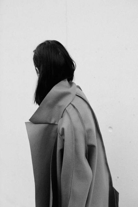 Chic Minimalista, Insta Feed, Minimal Chic, Back View, Inspiration Mode, Contemporary Fashion, Minimal Fashion, Fashion Details, Minimalist Fashion