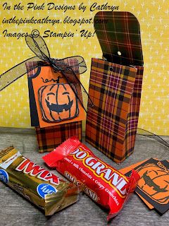 Quick Halloween Treats, Halloween Craft Treats, Halloween Treat Holders, Halloween Candy Bar, Handmade Boxes, Halloween Treat Boxes, Halloween Gift Bags, Pink Designs, Christmas Craft Fair