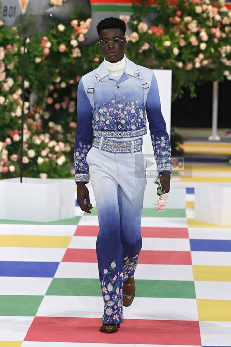 Casablanca Menswear, Casablanca Fashion, 2023 Paris Fashion, Paris Fashion Week Runway, Mens Fashion Week, Fashion Week Runway, Winter 2023, Large Fashion, Casablanca