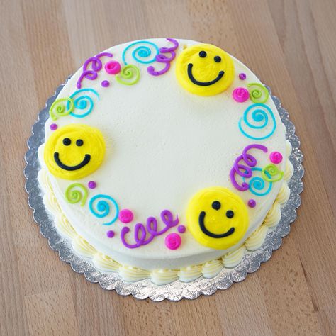 Summer Cakes Ideas, Summer Cookie Cake, Simple Sheet Cake Designs, Fun Cake Ideas, Fun Cake Decorating Ideas, Smiley Cake, Double Cake, Walmart Cakes, Cake Colors