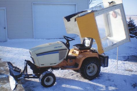 FARM SHOW - "Clear View" Cub Cadet Cab Shop Hacks, Cub Cadet Tractors, Garden Tractor Pulling, Garden Tractor Attachments, Yard Tractors, Tractor Cabs, Agriculture Equipment, Riding Mower Attachments, Lawn Mower Repair