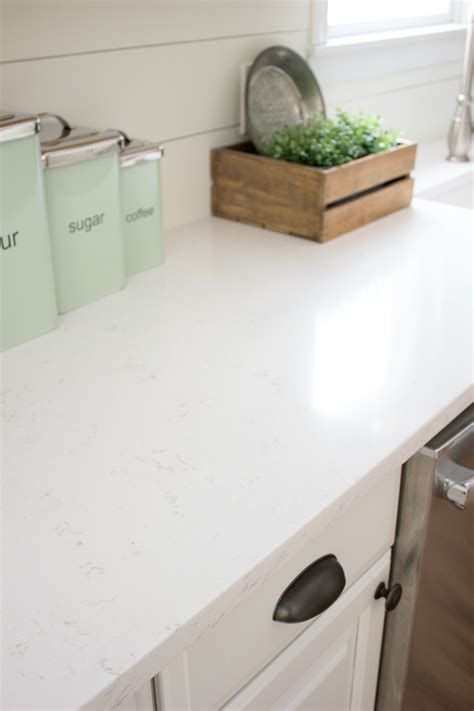 quartz countertops at DuckDuckGo Home Depot Quartz Countertops, White Quartz Countertop Kitchen, Home Depot Countertops, Bulthaup Kitchen, Granite Countertops Colors, Quartz Bathroom, Flip Ideas, Lauren Mcbride, Painted Kitchen Cabinets Colors