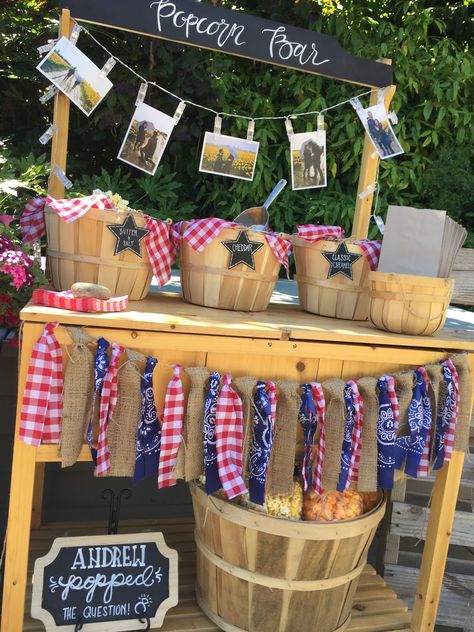 I Do Bbq Engagement Party, Bbq Engagement Party, Engagement Party Decorations Diy, Country Bbq, Blue Drink, Party Drinks Alcohol, Country Party, Western Theme Party, Blue Drinks