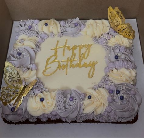 Happy Birthday Sheet Cake, Desserts For Birthdays, Birthday Sheet Cake, Wilton Decorating Tips, Pull Apart Cupcake, Strawberry Crunch Cake, Pull Apart Cupcake Cake, Birthday Sheet Cakes, Pull Apart Cupcakes