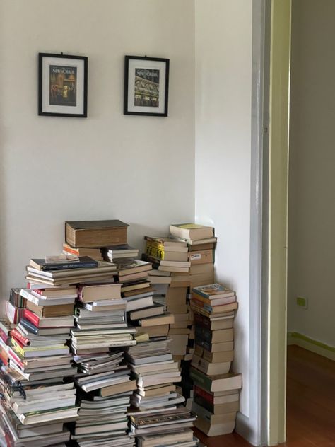 Stack Of Books Bedroom, Stacks Of Books Aesthetic Bedroom, Book Stacks Aesthetic Bedroom, Books Bedroom Aesthetic, Stacked Books Aesthetic, Books Shelf Aesthetic, Books Aesthetic Bedroom, Books On Floor, Book Stack Aesthetic