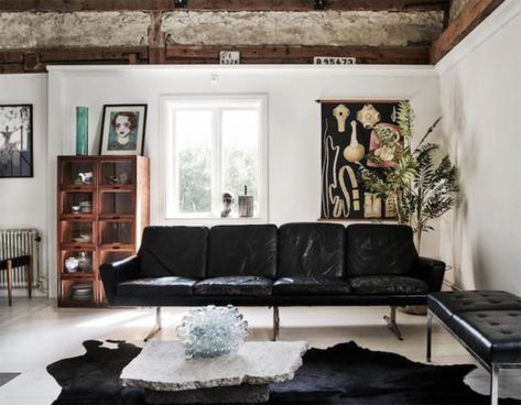 color story: the dark side. 19th Century Farmhouse, Black Bedspread, My Scandinavian Home, Century Farmhouse, Black Backsplash, Bohemian Modern Style, Mad About The House, Elsie Green, Swedish House