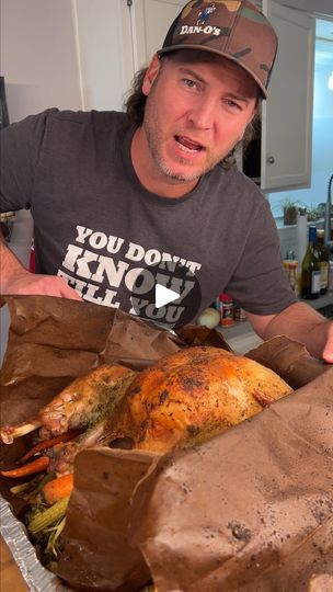 2.5M views · 29K reactions | Brown Bag Turkey | The Brown Bag Turkey, try this out for your #Thanksgiving feast! #DanOsSeasoning #YumYumGetYaSum #FoodsFavoriteFlavor | By Dan-O's Seasoning | Facebook Roast Turkey In Brown Paper Bag, Turkey Cooked In Brown Paper Bag, Brown Paper Bag Turkey Recipe, Brown Bag Turkey, Cooked Turkey Recipes, Turkey Cooking, Turkey In A Bag, Cook Turkey, Turkey Wings