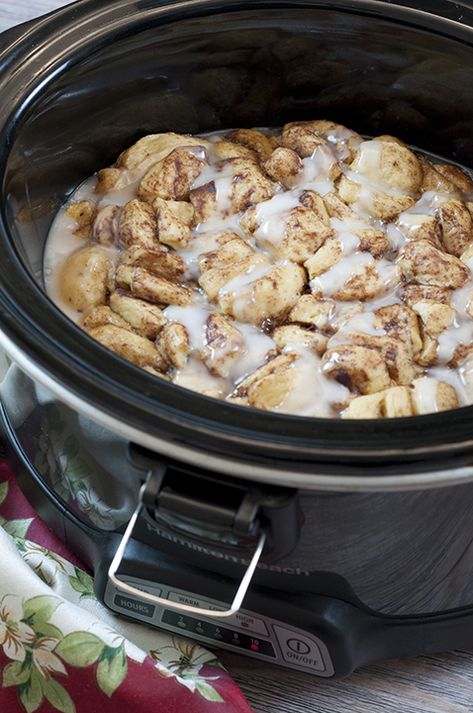 Crock Pot Cinnamon Roll Casserole | Wishes and Dishes Crock Pot Cinnamon Roll Casserole, Cinnamon Roll Casserole Recipe, Cinnamon Roll Casserole, Crock Pot Desserts, Crockpot Breakfast, Crock Pot Slow Cooker, Crock Pot Cooking, Breakfast For Dinner, Breakfast Time