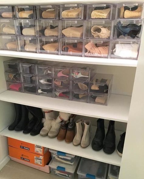 Clear stackable shoe drawer-container store -$10 Shoes Organizer, Shoe Drawer, Ideas Closet, Diy Shoe Storage, Organizer Ideas, First Apartment Decorating, Shoe Storage Rack, Dorm Room Organization, Closet Remodel