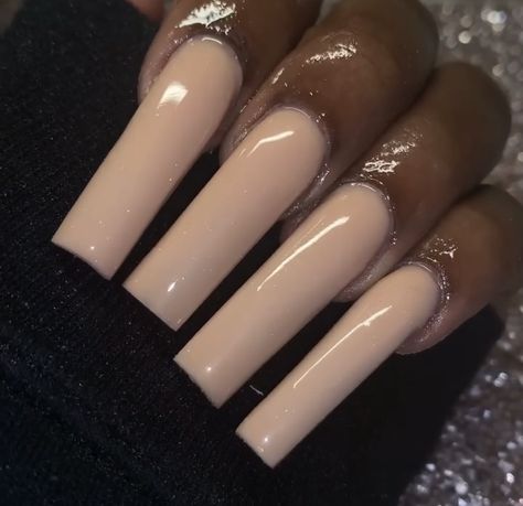 Solid Long Nails, Nails Plain Acrylic, Chocolate Milk Nails, Acrylic Nails Plain Color, Long Square Acrylic Nails Summer, Tan Acrylic Nails, Bruja Nails, Cream Color Nails, Long Nude Acrylic Nails