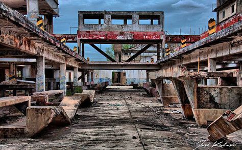 Atrapados por la imagen: Fabrica Abandonada -Pilar Road