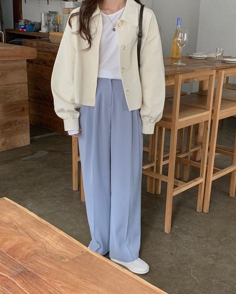 Modest Pants Outfits, Summer Outfits Japan, Hoddies Outfits, Blue Pants Outfit, Japan Outfits, Loose Pants Outfit, Muslim Outfits Casual, Korean Girl Fashion, Causual Outfits