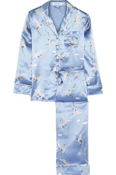 Olivia von Halle Lila Printed Silk-Satin Pajama Set, $525; net-a-porter.com How soon can I get them? Order by 10AM in select cities and you can get your PJs the same exact day. Silk Pijama, Pijama Set, Pajamas For Teens, Pijamas Women, Olivia Von Halle, Silk Pajamas Women, Silk Clothes, Silk Pajama, Homewear Fashion