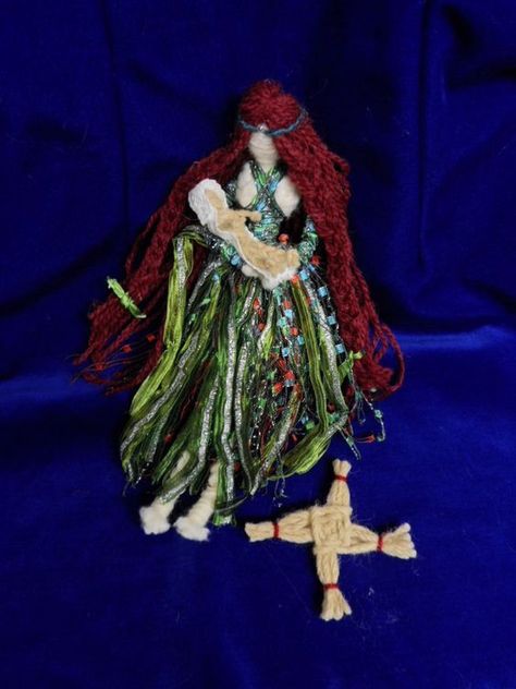 Brigid Brigid Doll, Pagan Parenting, Corn Dolls, Yule Ornaments, Cottage Crafts, Yule, Fertility, Corn, With Confidence