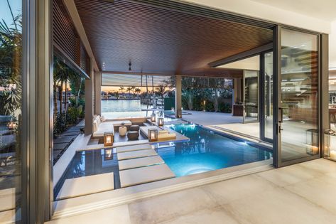 Infinity Edge Pool With Sunken Seating Area In Fort Lauderdale - Modern - Pool - Miami - by Van Kirk & Sons Pools and Spas | Houzz Sunken Seating Area, Sunken Seating, Bali Style Home, Tropical Beach Houses, Edge Pool, Indoor Pool Design, Modern Pool, Alys Beach, Indoor Outdoor Pool