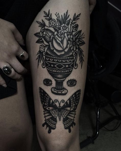 Blackwork vase w. flowers, Ivan Antonyshev Mainstay Tattoo Austin, TX