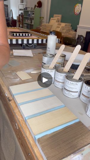 Easy “no-strip” Pottery Barn finish with paint and SFO | Did you sand through the veneer (again)…we all do it! 😅 Let me show you how to:
1. Get that Pottery Barn look with paint & stain 
2. Get more durability... | By Antica ModernFacebook Pottery Barn Wood Finish Diy, Pottery Barn Seadrift Finish Diy, Pottery Barn Stain Diy, Pottery Barn Finish Diy, Pottery Barn Paint Finish, Pottery Barn Paint, Pottery Barn Look, Pottery Barn Furniture, Paint Pottery