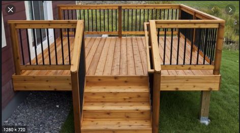 Reling Design, Patio Plan, Wood Deck Railing, Deck Railing Design, Cedar Deck, Patio Steps, Railing Ideas, Wood Railing, Patio Deck Designs