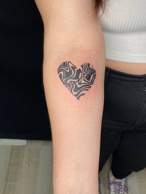 Эскиз тату |   couple tattoos beauty and the beast Wavy Heart Tattoo, Tattoos Beauty And The Beast, Abstract Heart Tattoo, Traditional Heart Tattoo, Deep Meaningful Tattoos, Traditional Heart Tattoos, Traditional Heart, Lyrics Tattoo, Tattoos For Black Skin