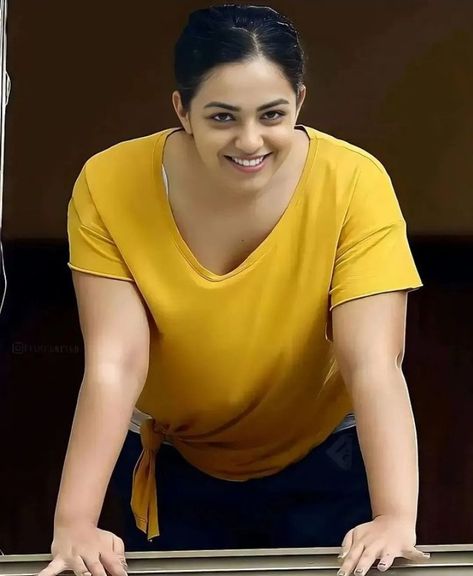 Nithya Menon Hd Wallpaper, Nitya Menon, Orange T Shirt, Actress Pics, Indian Actress Hot Pics, Beautiful Smile Women, Girls In Love, Hd Wallpaper, Actresses