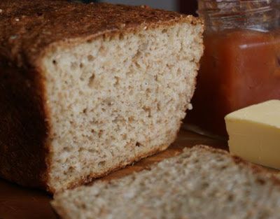 Kitchen DIY: Vogel's bread - The KitchenMaid Banana Walnut Bread, Honey Bread, Homemade Banana Bread, Walnut Bread, Banana Walnut, Lunch Box Snacks, Family Circle, Honey Oatmeal, Baked Banana