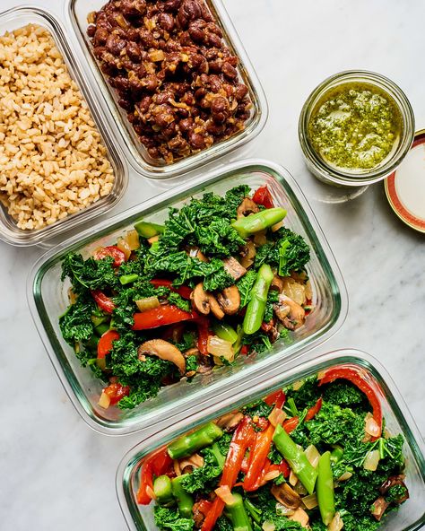 While most meal prep plans are often built around couples or families, this is perfectly catered to one. Easy Dinners For One, Meal Prep Plan, Easy Meals For One, Satisfying Meals, Meal Prep Plans, Dinner For One, Eating Better, Easy Meal Plans, Weekend Meals