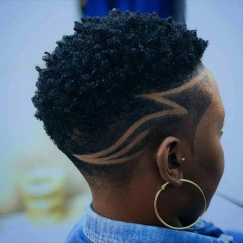 Haircut Designs For Women Black, Short Shaved Hair, Low Cut Hairstyles, Hair Tattoo Designs, Natural Hair Haircuts, Cabello Afro Natural, Short Hair Designs, Short Natural Curly Hair, Low Fade Haircut