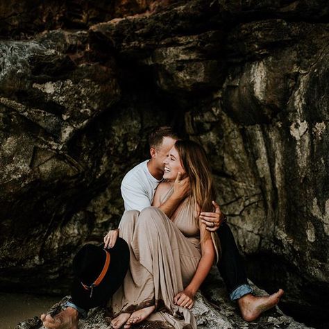 Couple photography session with Sena Nelson + Eric Nelson in Hawaii by Evie Rupp Evie Rupp, Alpine Groves Park Photo Sessions, Goose Photo, Couple Hammock Photography, Rock Creek Park Engagement Photos, Eric Nelson, Adventure Session Couple, Hawaii Couple, Oregon Coast Couple Photos