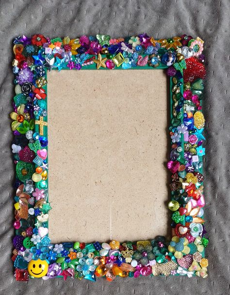 Crafty Picture Frames, Beaded Picture Frames, Perler Bead Picture Frames, Decorated Picture Frames, 3d Collage, Clay Magnets, Magnet Crafts, Motivation Poster, Picture Frame Decor