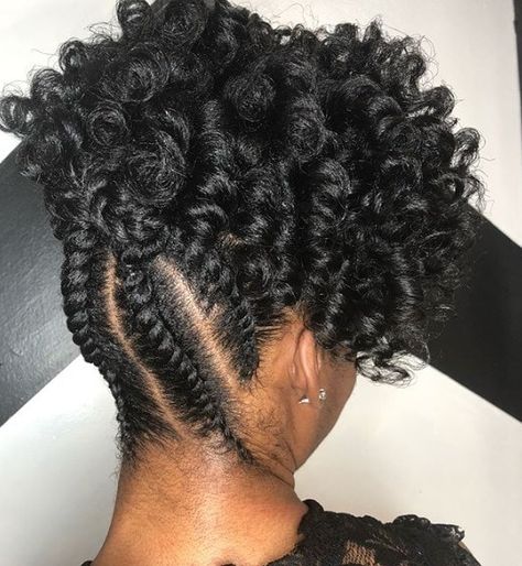 Trending Protective Hairstyles, Crochet Updo, Mohawk Braid Styles, Natural Hair Updo Wedding, Pineapple Hairstyle, Hairstyles For Natural Hair, Twist Cornrows, Natural Updo, Natural Braided Hairstyles