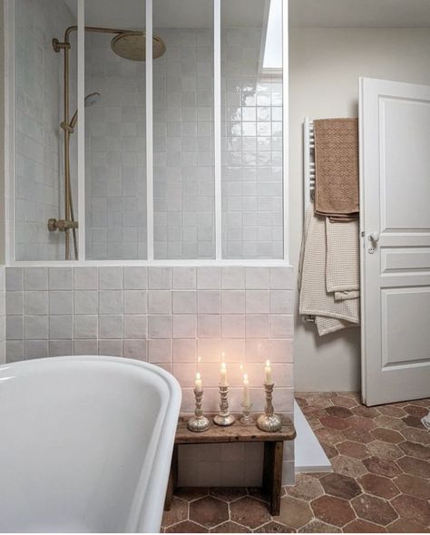 Country Baths, Tiny Bath, Shiplap Bathroom, New House Bathroom, House Bathrooms, Long House, Bathroom Redesign, Family Bathroom, Bath Room