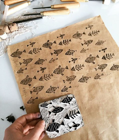 25+ best ideas about Linocut prints on Pinterest | Lino prints ... Carved Stamps, Linocut Printmaking, Lino Art, Hand Carved Stamps, Lino Cuts, Stamp Carving, Lino Printing, Handmade Stamps, Linocut Art