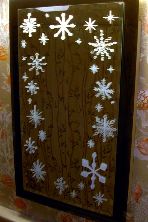 Window Painting can be done on mirrors too!  December 2012, Snowflakes on Bathroom Mirror Christmas Mirror Painting Ideas, Christmas Mirror Painting, Window Drawings, Mirror Painting Ideas, Mirror Drawing, Christmas Mirror, Mirror Drawings, Christmas Window Painting, Window Drawing