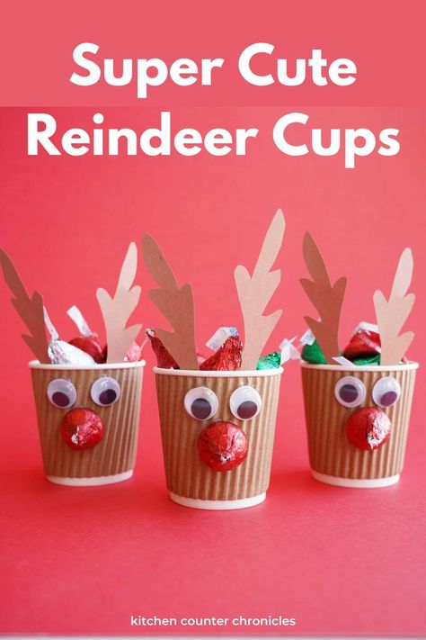 Hot Chocolate Reindeer Cones Diy Christmas Gifts, Reindeer Arts And Crafts For Kids, Candy Cane Reindeer Craft, Reindeer Candy Canes Craft, Christmas Craft Fair Ideas To Sell, Plastic Cup Crafts, Christmas Fayre Ideas, Reindeer Cups, Kersfees Idees