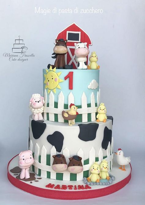 Cake Farm Theme, Two Tier Buttercream Cake, Cake Farm, Farm Birthday Cakes, Farm Animal Cakes, Farm Animals Birthday Party, Farm Themed Birthday Party, Farm Cake, Farm Animal Birthday