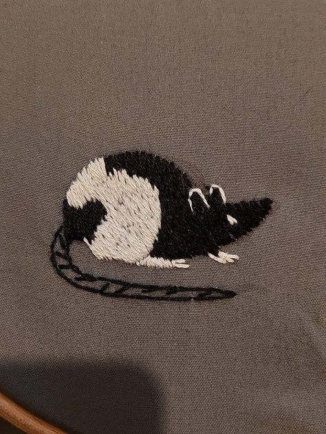 Rat Embroidery Pattern, Alt Embroidery Ideas, Embroidery Patch Ideas, Grunge Embroidery Ideas, How To Make Patches Embroidery, Rat Sewing Pattern, Silly Embroidery, Rat Embroidery, Patch Jacket Ideas