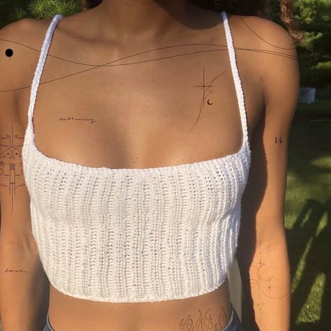 Minimal Face Tattoo, Minimalist Body Tattoo For Women, Sticker Sleeve Tattoo Minimal, Minimal Face Piercing, Mini Face Tattoo, Single Line Face Tattoo, Artsy Tattoos, Joker Images, M Tattoos