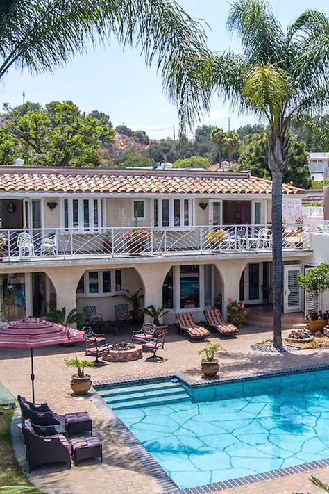 Top 10 Mansion Rentals In Los Angeles, California Hotels In California, Fake Plane Ticket, Expensive Hotel, Plane Ticket, Design Restaurant, Bar Design Restaurant, City Of Angels, A Celebrity, Luxury Shopping