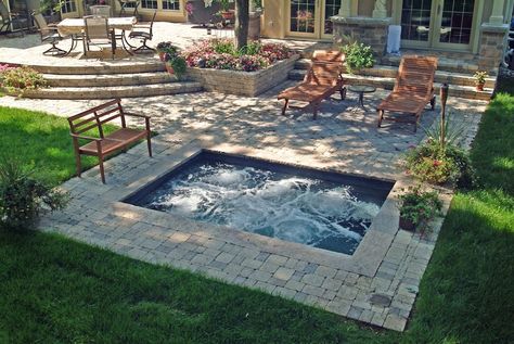 Pretty Pools, Inground Hot Tub, Inground Spa, Maine Cabin, Backyard Spa, Kleiner Pool Design, Hot Tub Landscaping, Hot Tub Designs, Outdoor Hot Tub